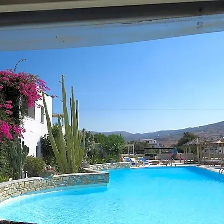 Corali Hotel 2*
