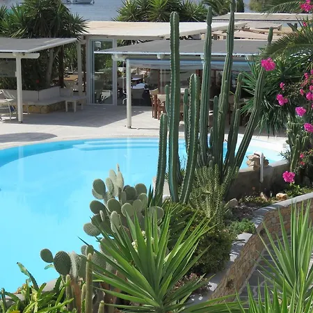Hotel Corali 2*