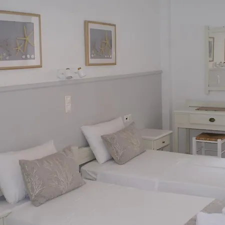 Corali 2* Chora (Ios)