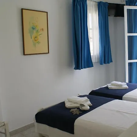 Corali Hotel 2*